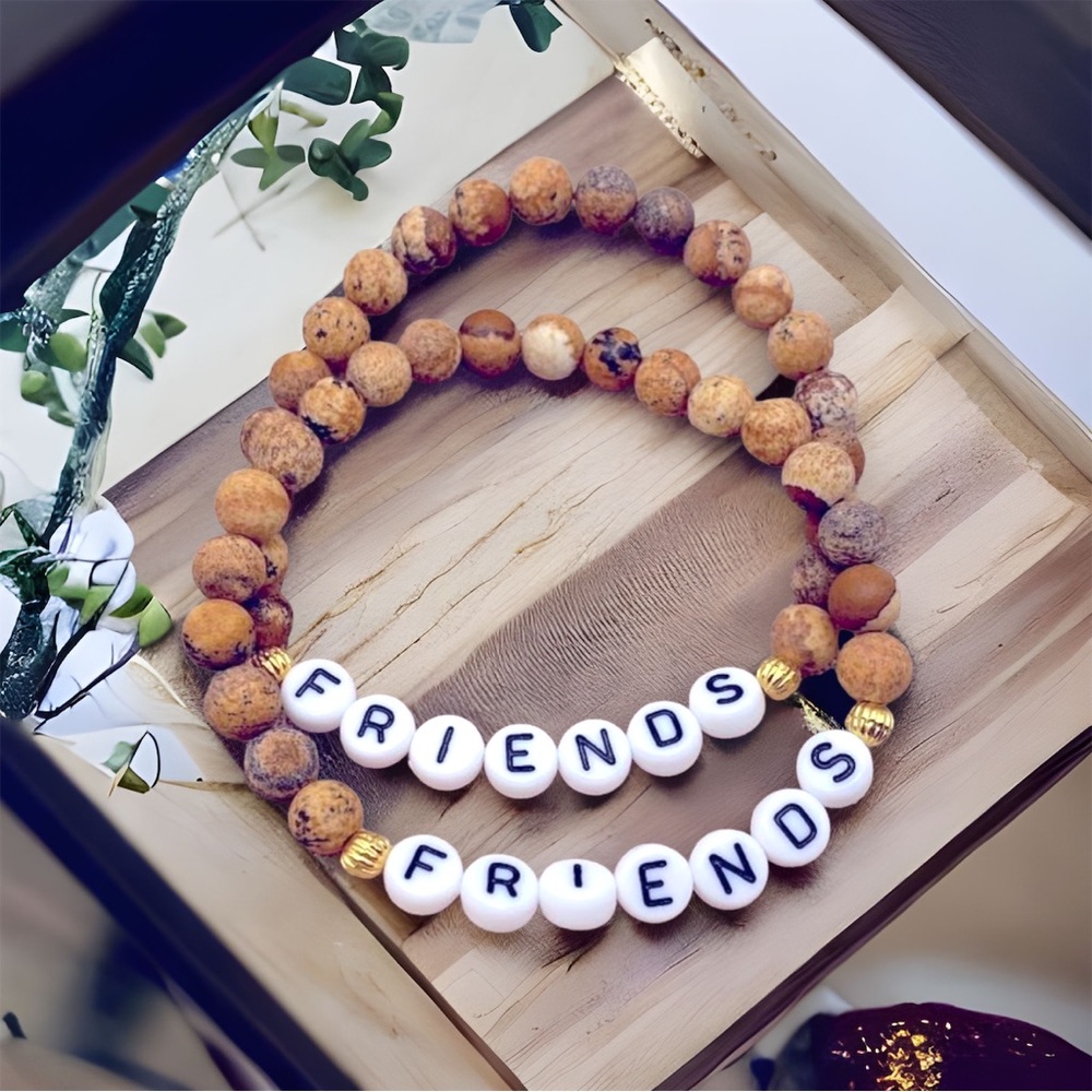 Friendship bracelet set